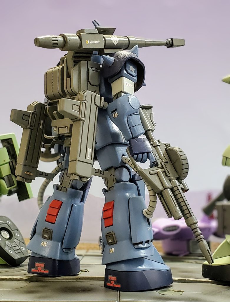 連邦軍MSとの戦闘を見据えてロールアウトしたザクキャノン試作1号機は、ガウ攻撃空母により北米南方防衛ラインの拠点『カートランド基地』に移送🎵パイロットには第二次降下作戦以降、最前線で活躍するイアン・グレーデン中尉が抜擢される👍戦果と共に稼働データ収集の重要な任務である😔✨