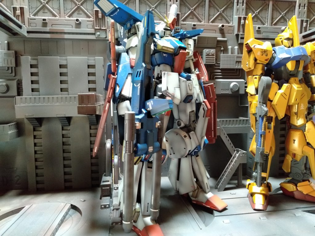 厭らしいかなぁw、過去の投稿作品の”百式”弐型も並べてみました。MG MK-Ⅱのエゥーゴ仕様はまだ製作前なので。