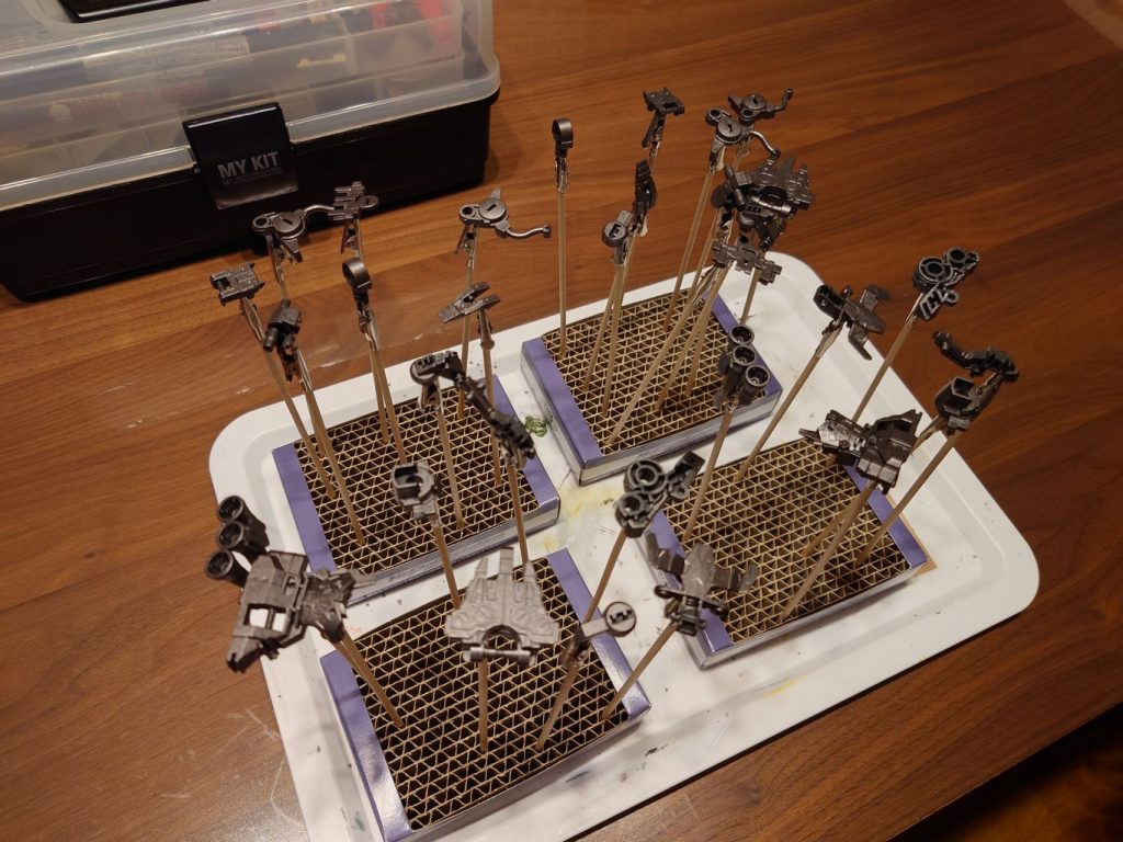 組み立てた後は見えなくなる部品もしっかりと塗装しました。部品が細かすぎて後で塗装後に組み立てるときのどの部品かわからなくなるのはしんどかったです。