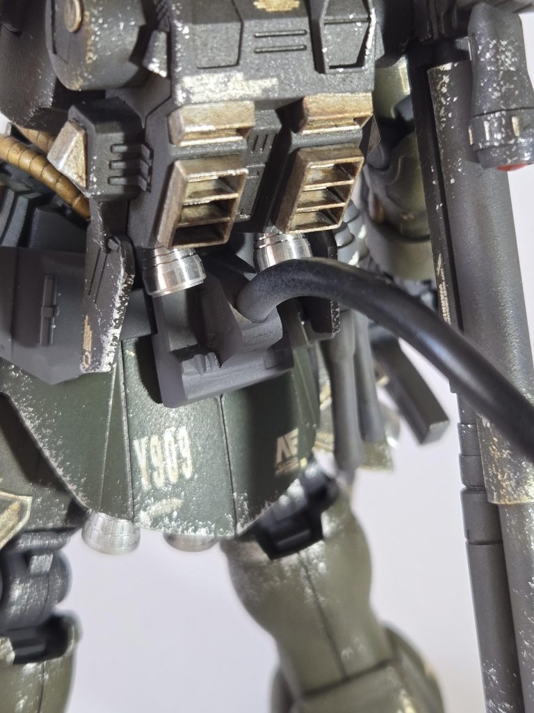 スカート下部には、「Y909」と記載がある。これは試作タイプである