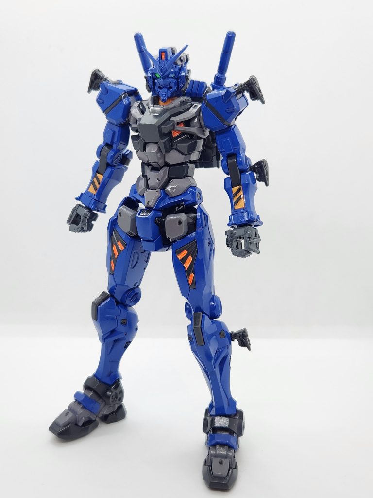 青いガンダム