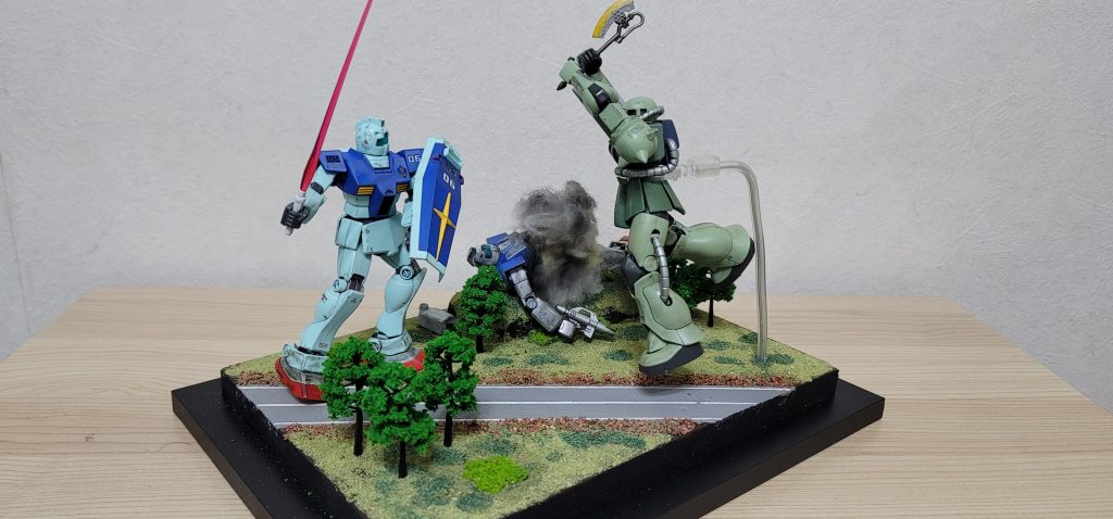 配置を考え、完成(zaku-kao2)　全体像です