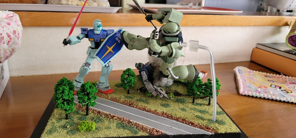 ジムVSザク　ジオラマ–4枚目/制作者：たこ焼き太郎