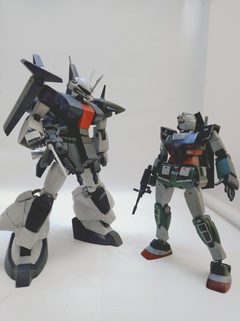 前回紹介したガンダムのおっちゃんと。ガンダムとザク、ではありますが年代的にはまず見ない組み合わせですねぇ。てか体格差凄いなぁ…