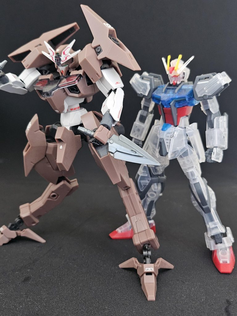 膝を曲げるとかなり背が低くなります