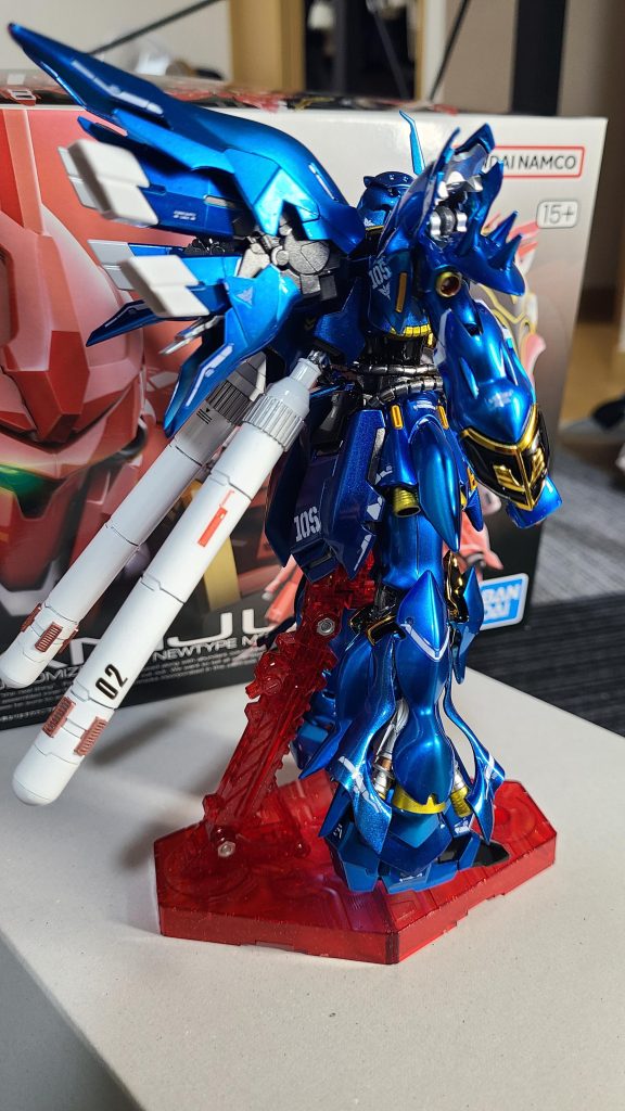 ブースターはことぶきやの物に付け替えしてます。目立たないてますが、脚の真ん中も変更してます。塗装している時に謎の塗料はじきが何ヵ所か発生して、その形跡が所々目立ちます(つд⊂)