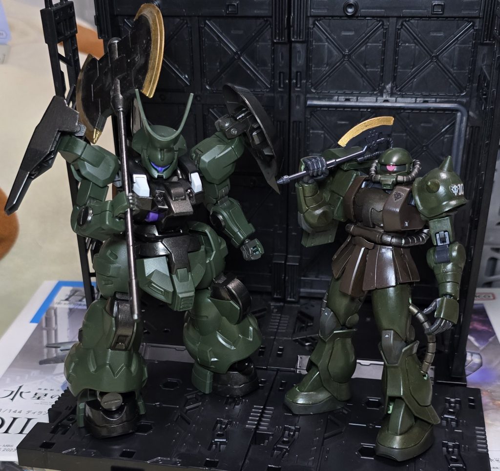 仲良くポージング(zaku-kao5)なかなかのお気に入り機体になりました(zaku-kao6)最後までご視聴、ありがとうございました(zaku-kao2)