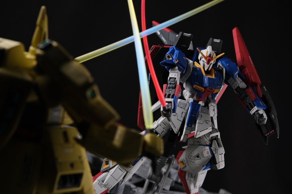 【斬りかかるZガンダム】ポーズ付けた写真はここまでです。--------------------------------------------------------------------ここからは、今回から新しく導入したものを載せます。