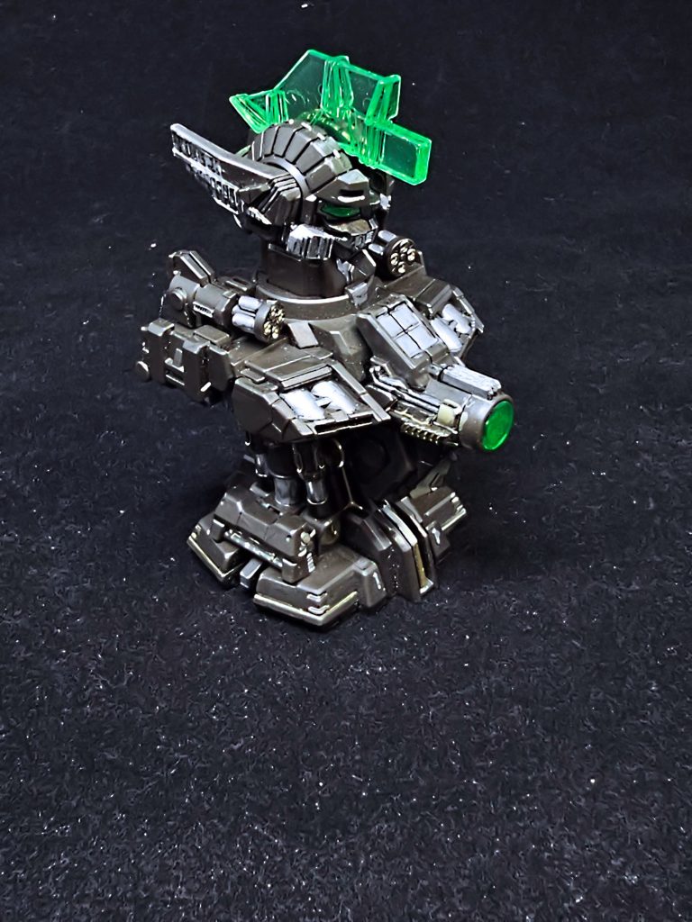 メカニカルな内部パーツ。前述のようにガンダムマーカーで一部塗り分けています