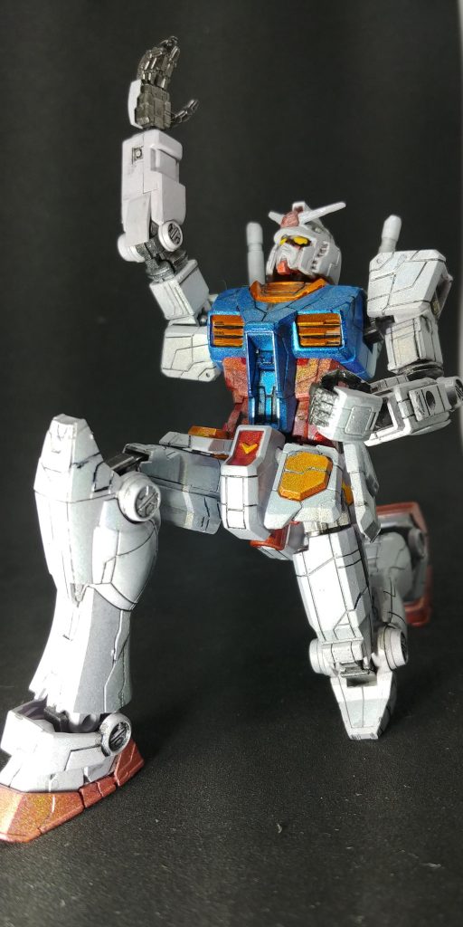 一応、よくやられてるんで万博ポーズちょっと違うかもしれないけど