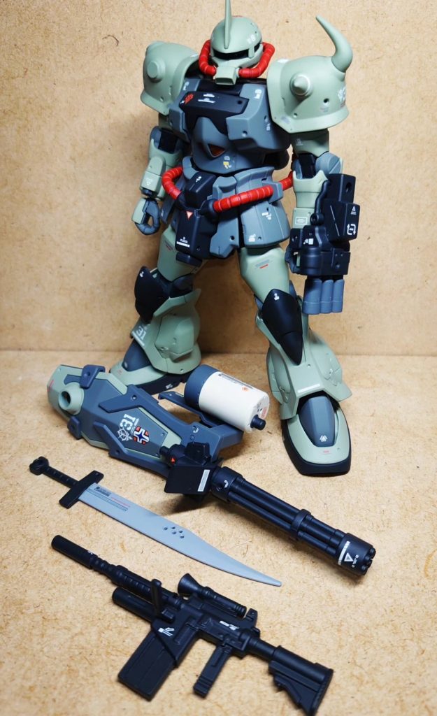 兵装はf2マシンガンを改造してアサルトライフル風にしてありますw  