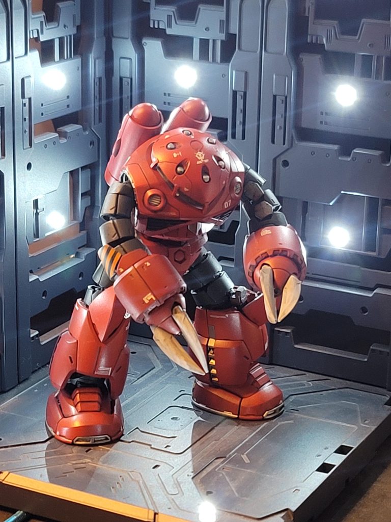 RGは、これで3機目です。メインの赤色ですが、既存の赤を、適当にあーでもないこーでもないって感じで、…でもいい感じの色合いに、なったと思います。