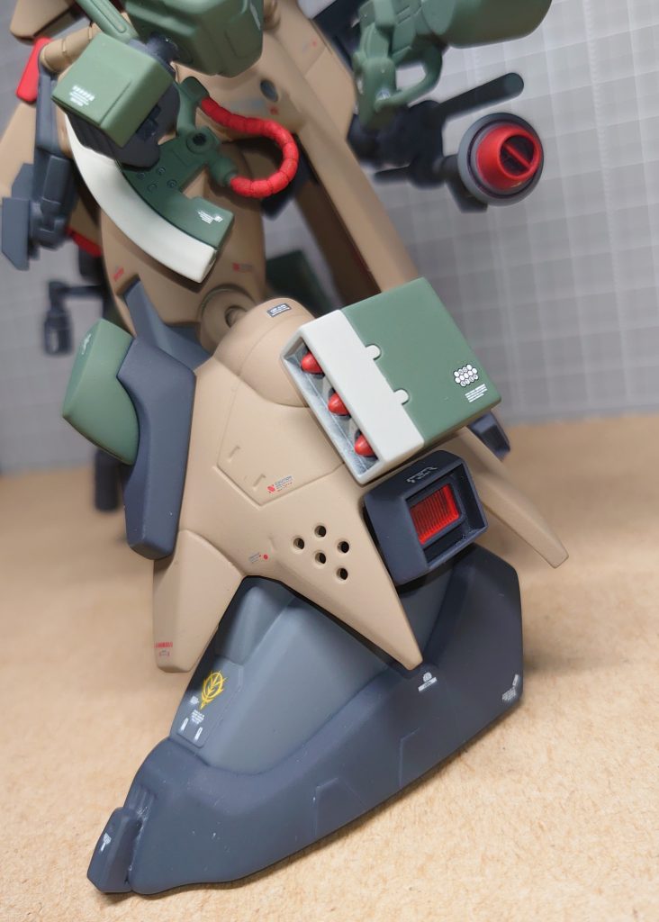 バーニア類はいちお陸戦てことで角バニに置き換えてあります。