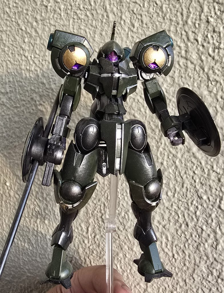 ゴールドや、焼鉄色など、太陽光に当てると金属感が出ますね。我ながらカッコイイ(zaku-kao2)以上、現場のハインドリーでした！最後までご視聴いただき、ありがとうございます(gundam-kao4)