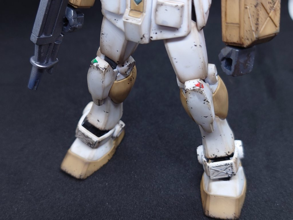 交信…???:ンフ、そこのジムのパイロット、聞こえるかしら?道を開けてちょうだい!ユズ:こ、この声…まさか!?ザクロ…ザクロ:あら、懐かしい声…お久?お待た〜って感じかしら?