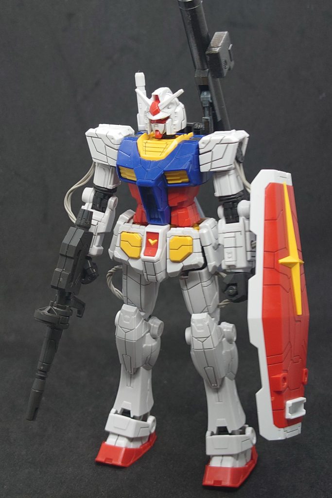 セブンイレブンにガンダムENTRYGRADEが置いてあったので興奮と共に買ってしまいました(*´ω`*)今回はスミ入れ+アレンジを加えての投稿になります〜!