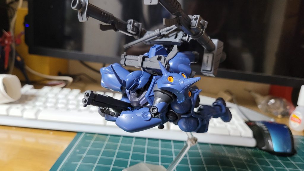 やっと本物の姿が見つかってよかったです。バンダイのバトルアームズを利用して武器を据えることができるようにしました。