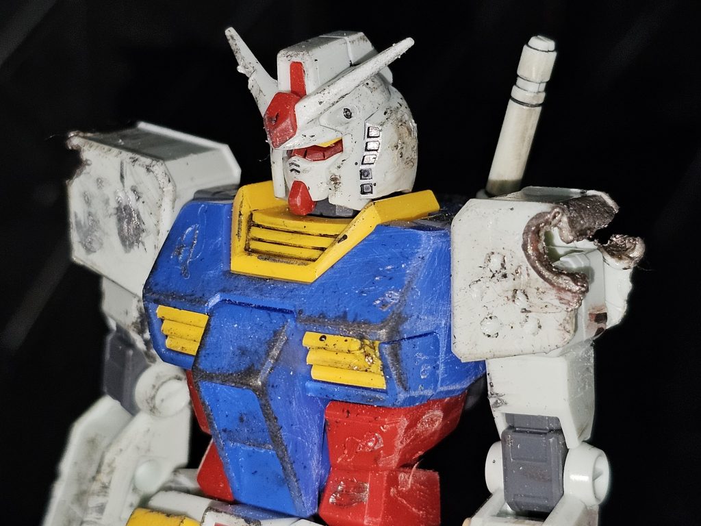 EG RX78-2 ガンダム ダメージ加工ヴェザリング塗装 ザクを添えて