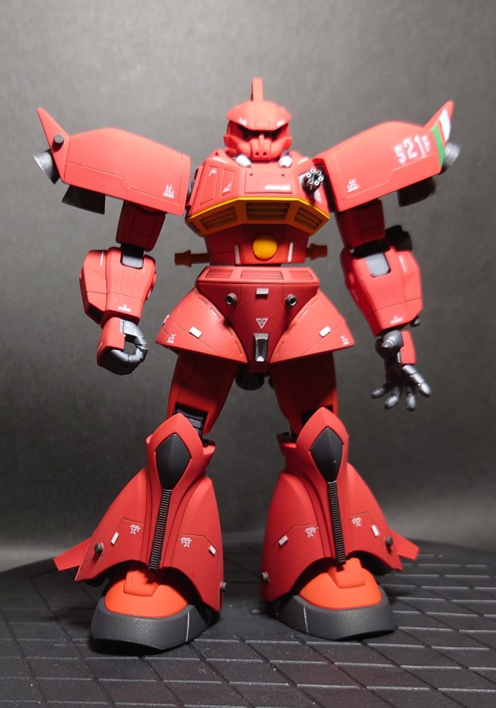 サイド6、アドリア宙域の小惑星、コロニー間移送の中継点であり観光にも利用されている。整備基地移転後の買い出しと久々の休暇を兼ねて整備長と整備兵は2人でホテルのバーに立ち寄った。「なんか物々しい雰囲気ですね、整備長。」「ここは中立なのを良いことに連邦、ジオンのはぐれもの達の溜まり場になってるからな。同業も賞金稼ぎもウロチョロしてやがる、ま、情報交換にはモッテコイだけどな。」「あら、整備長さんお久しぶりね。」不意に掛かった声の先に1人の女性が。素朴な顔立ちながらそこはかとない色気に、整備兵が思わず目線を逸らしたのを整備長は見逃さなかった。「アドリア宙域のMS乗りはみんなシイコに恋をするんだ。」