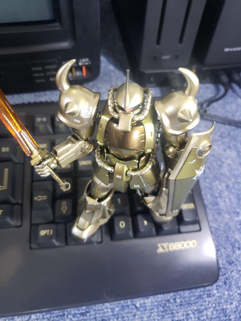 金グフ–3枚目/制作者：freedreams