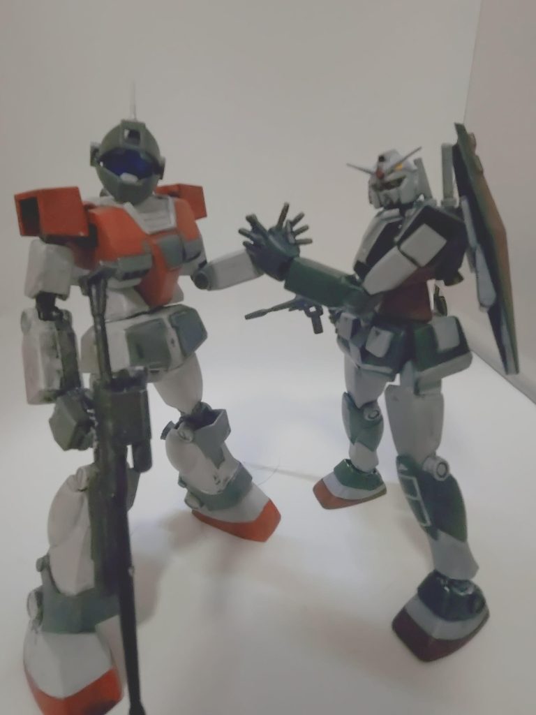 こうして、恐怖の露出狂ザクⅢを撃退したガンダム達。だが、悪のジオン星人の野望は留まるところを知らない!頼れる仲間と力を合わせ、巨大な敵をうてよ、うてよ、うてよ!!悪が滅びるその日まで、正義の怒りをぶつけろ!ガンダム!!                  つづく      …えー、自分で書いといてなんですが…何コレ?  おわり