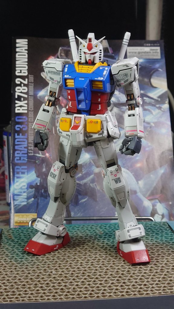RX-78-2 ガンダム Ver.3.0–2枚目/制作者：あれく myT 積みプラ崩したい