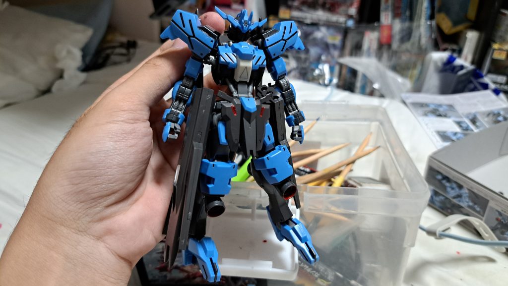 ガンダムヴィダール部分塗装