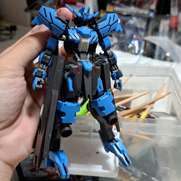 ガンダムヴィダール部分塗装