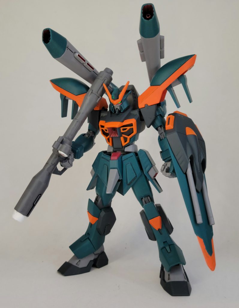 肩、肘、腹、股関節、膝をライジングフリーダムの物に変更。HGCEな現代風なスタイルになったと思います。