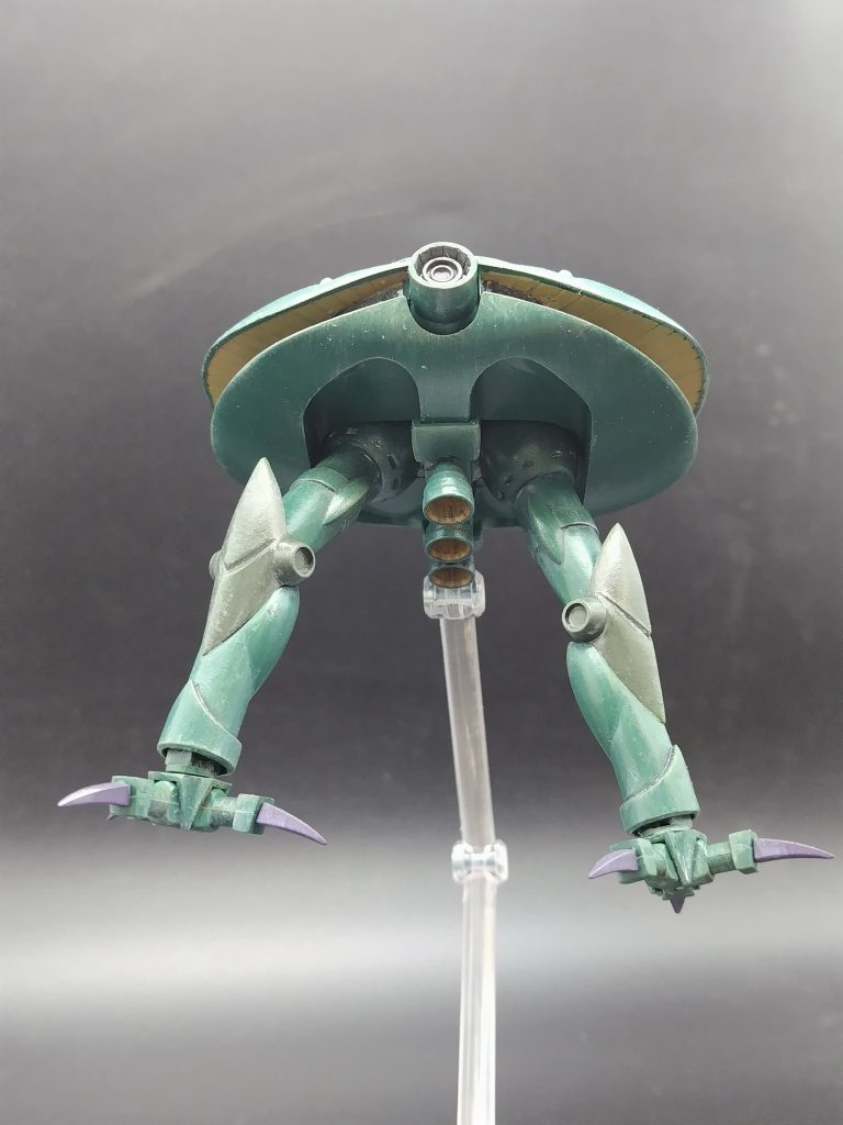 裏のシイタケは好みでサンドイエロー。メガ粒子砲内にも別パーツを。