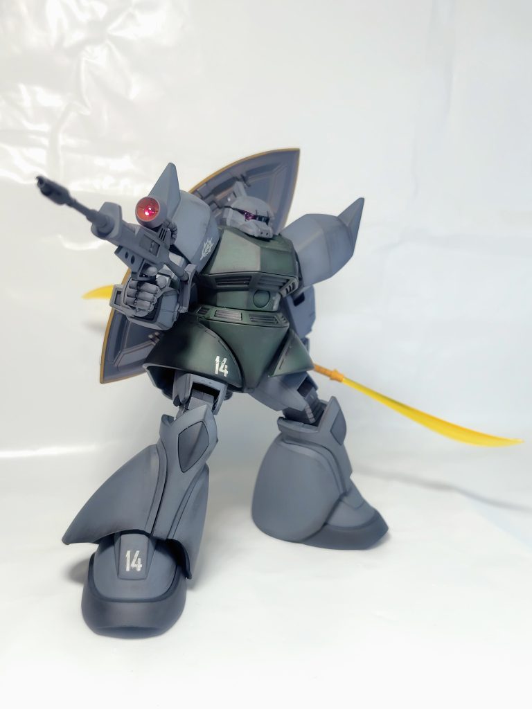 ライフルのスコープ部もオールマイティモノアイを使用。