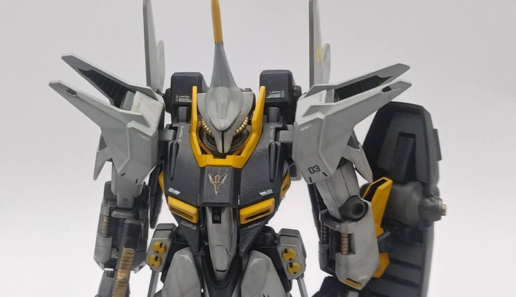 見えにくいですが・・・首に本来あるパイプ状のモールドをなくし、1mmのメッシュパイプを埋め込んであります。