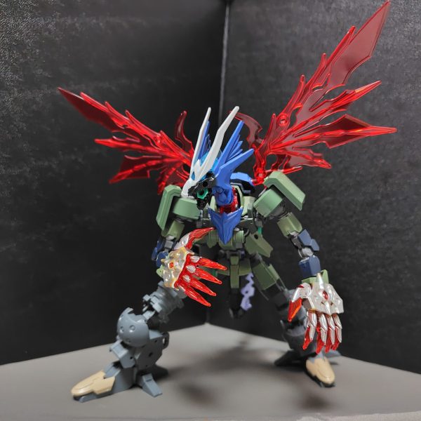 Q.これはガンプラですかね？A.はい、ガンプラです。道を開けなさい。これまで作ってきたガンプラ作品の為にパーツ取りした後のジャンク達を寄せ集めて、ドラゴンを制作中です。以前投稿した鉄血龍シリーズの第3弾になりますね。ベース機はゲイレールにグレイズ、SDのドラゴン、30MMのオプションパーツ等を組み合わせてます。今回のは尻尾も付けてますので、よりドラゴンっぽくなれたかなと思います。さて、このドラゴンのボディカラーは何色にしようかな…？（1枚目）