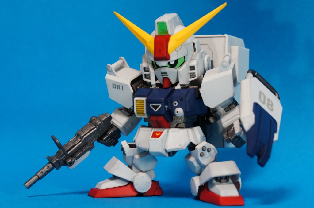 今回塗料は全て水性ホビーカラーを使用しました。瞳シールはいつもの紙に印刷した自作品になります。スミ入れもいつもと同じ水性の筆ぺんです。