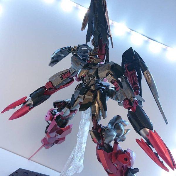 ガンダムバルファルク　～奇しき赫耀～