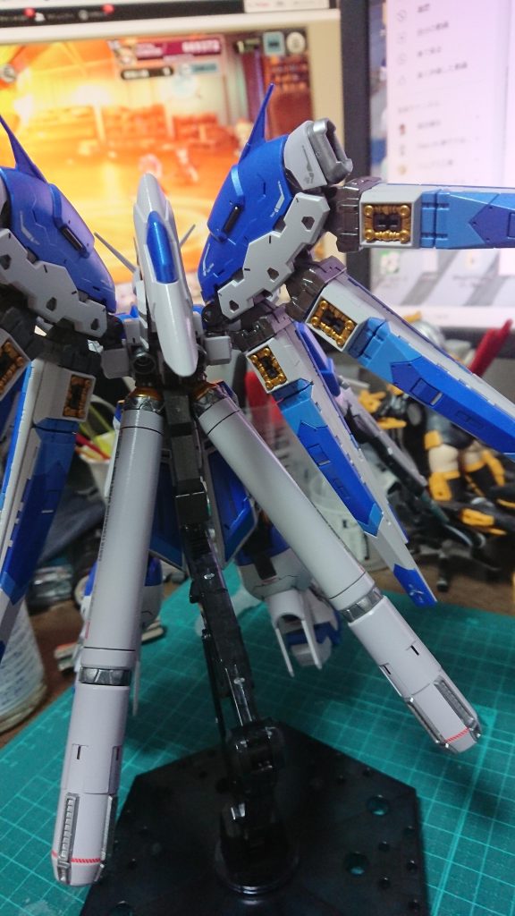 よく複数のファンネルつくるの大変とかめんどくさいとか聞くけど、俺好きなんだよなこういう武器組み立てるの。