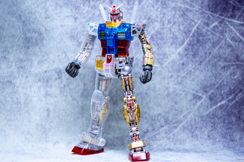 MG 1/100 RX-78-2ガンダム Ver2.0 クリア系ミキシング–2枚目/制作者：KPO