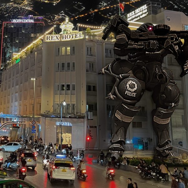 軍警ザク in イズマ・コロニー