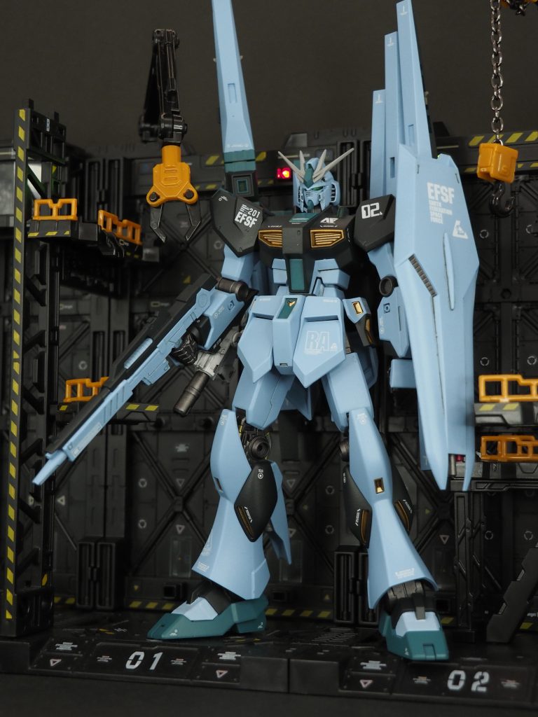 連結ディスプレイベースと絡めて。やっぱり格納庫+量産機の組み合わせサイコー。