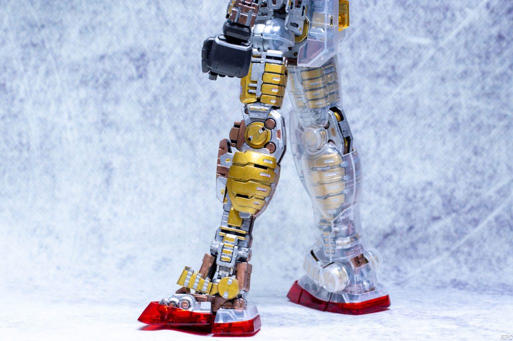MG 1/100 RX-78-2ガンダム Ver2.0 クリア系ミキシング–3枚目/制作者：KPO