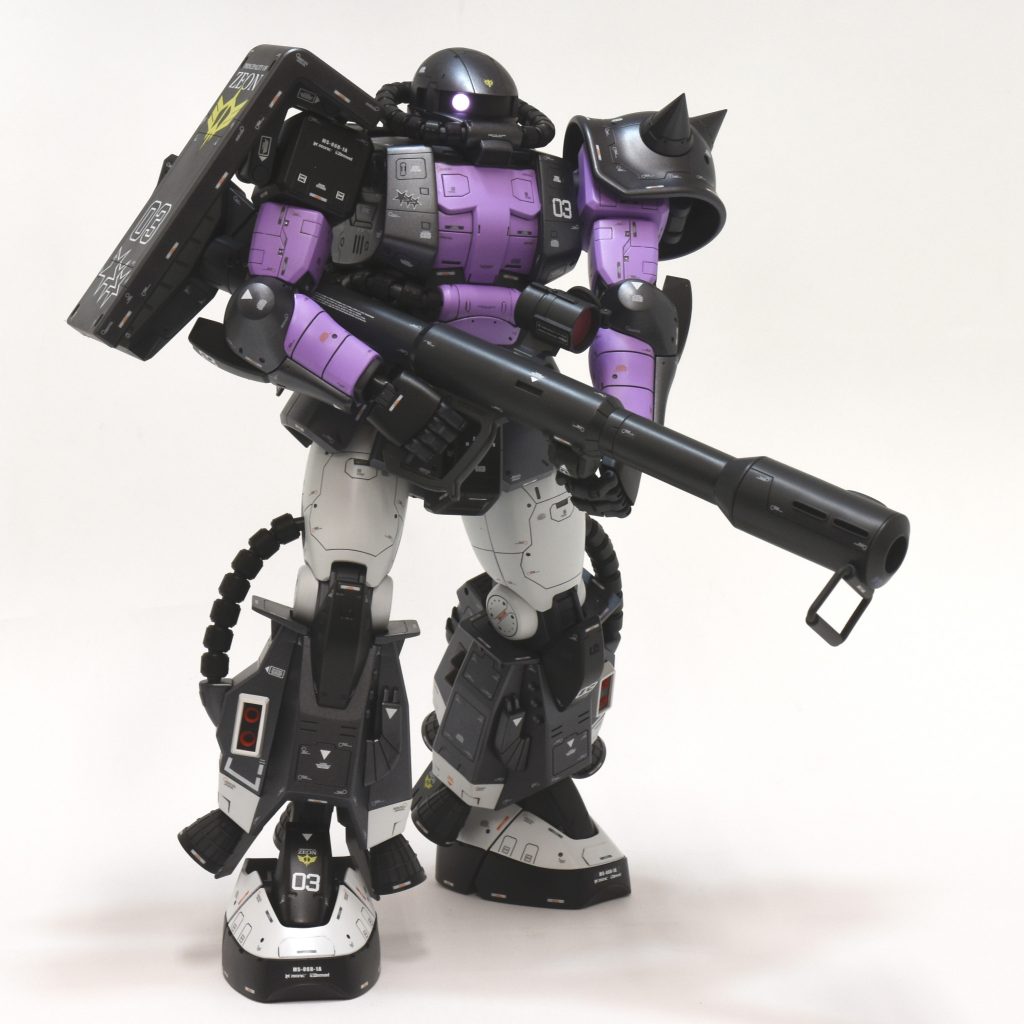 こうして見直すと足首が細いですな…