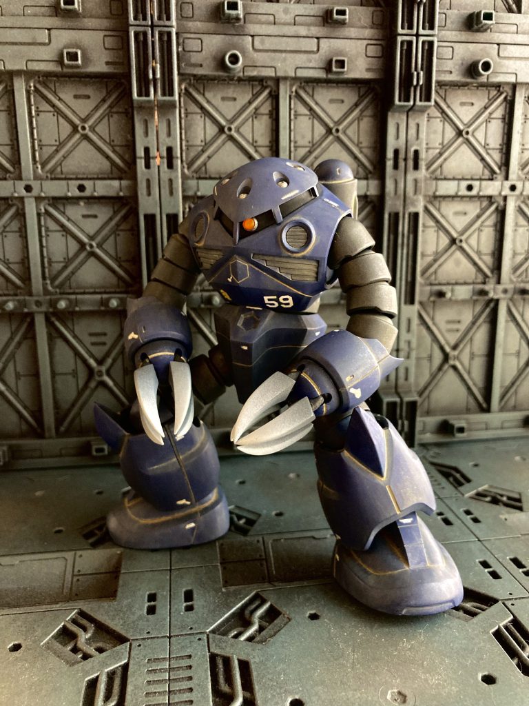 我々世代にとって哀戦士編の大河原御大のポスターに描かれた4本爪ズゴックに魅了されたモデラーは多いはず!RG版にはこの4本爪のパーツも入っていますが、刃も薄くその迫力はポスター版に比べてイマイチ…ってなわけで今回は自作パーツで自分の納得のいくズゴックを形にしてみました!