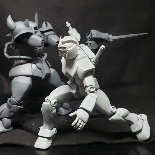 旧キット1/100ガンダムです。アニメ劇中完全再現を目指し、プロポーションの改修・関節部分の製作が完了しました。ガンダム　ジークアクス。いよいよ初代ガンダムが登場のようですね。YouTubeでガンダム講座を長年にわたって続けてこられた、岡田斗司夫さんが当初からおっしゃっていた通り、この作品はテンポの良い「ドライブ感」を楽しむための映像であり、劇中の世界そのものがパラレルであるといった見解に落ち着きそうですね。私にとってジークアクスは、やはり「大いなるファーストガンダムのプロモーション映像」であり、原点にして頂点である初代ガンダムのアニメ映像作品として凄さを再認識してもらうための、盛大なプロモーションイベントであったように思います。まだ、来週の最終回まで一週間ありますが・・・最終回のタイトルに「えええ？！」っとなりました。  最終回　「だから 僕は・・・」  『だから 僕は・・・』アニメージュ文庫そっれってこれですよね。高校生の時に夢中で読みこんでいた（文体が読みにくいのですが）富野さんの自伝的著書です・・・頭部の形状を納得のいく安彦フォルムに持ってくるまでに約2か月ほどかかっています。   詳細は載せきれませんので、ご興味持たれた方は是非ブログで＾＾；↓↓↓↓↓↓↓↓↓↓↓↓↓↓↓↓↓↓↓↓↓↓↓↓ （1枚目）