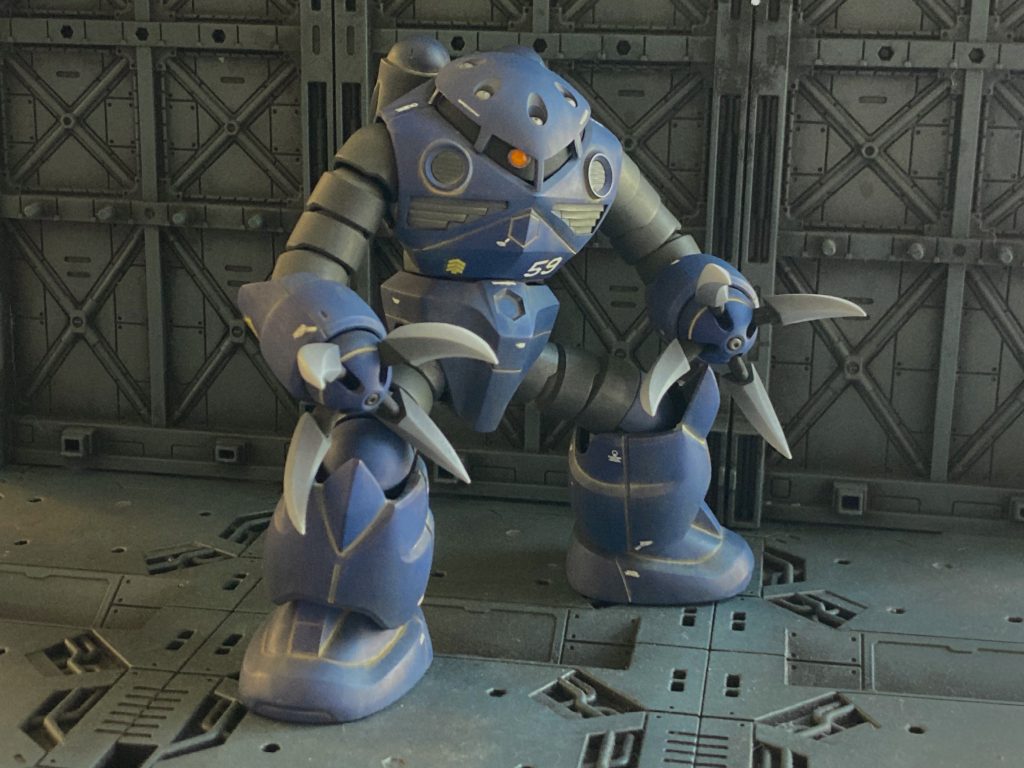 塗色は水性ホビーカラーのティターンズブルー2とティターンズブルー1にガンメタを加えて調色したものをエアブラシで塗装 あとはトップコートにウォッシングで仕上げました2025年6月ギブバース