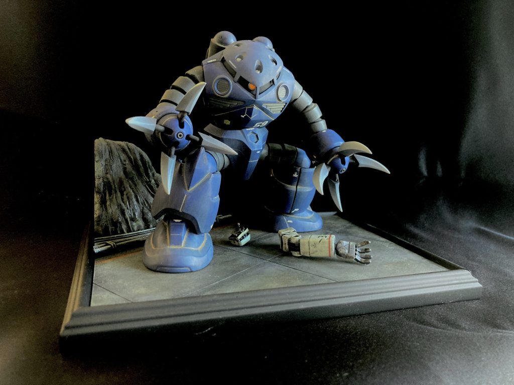 最後に先頃完成した主役にご登壇いただきめでたく完成とあいなりました♬展示会には県外からも大勢のモデラーさんが参加されて今月の28〜29日に開催されますので、お近くのみなさんは山梨観光ついでに見学に来てくださね〜!