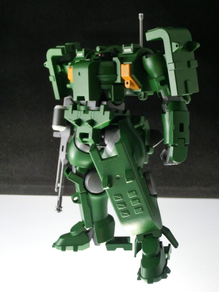 人革連の勢力図的にこのカラーリングでしょ、とロシアングリーンにしてみましたいつも通りファレホ筆塗り+スプレーコートです