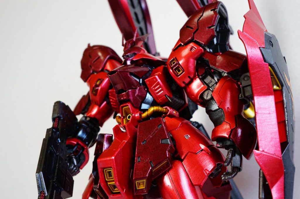 細かい塗り分けが不要な点はRGは楽でした。