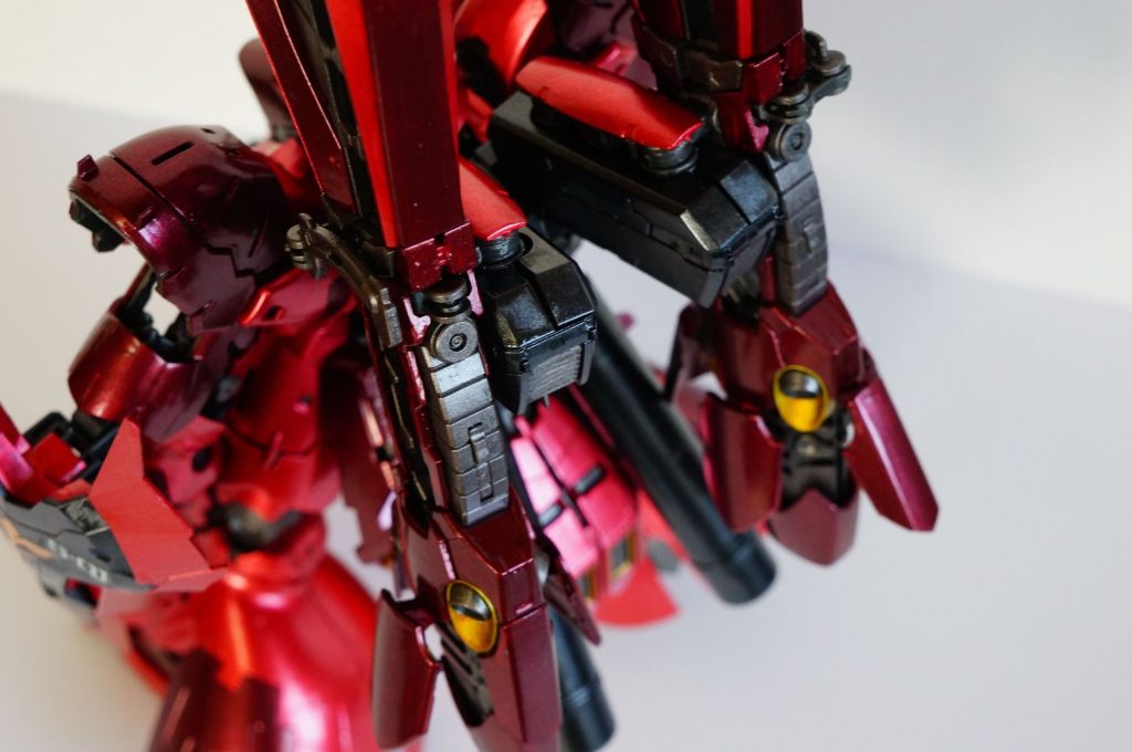 本体以外の稼働ギミックや色分けも素晴らしい。