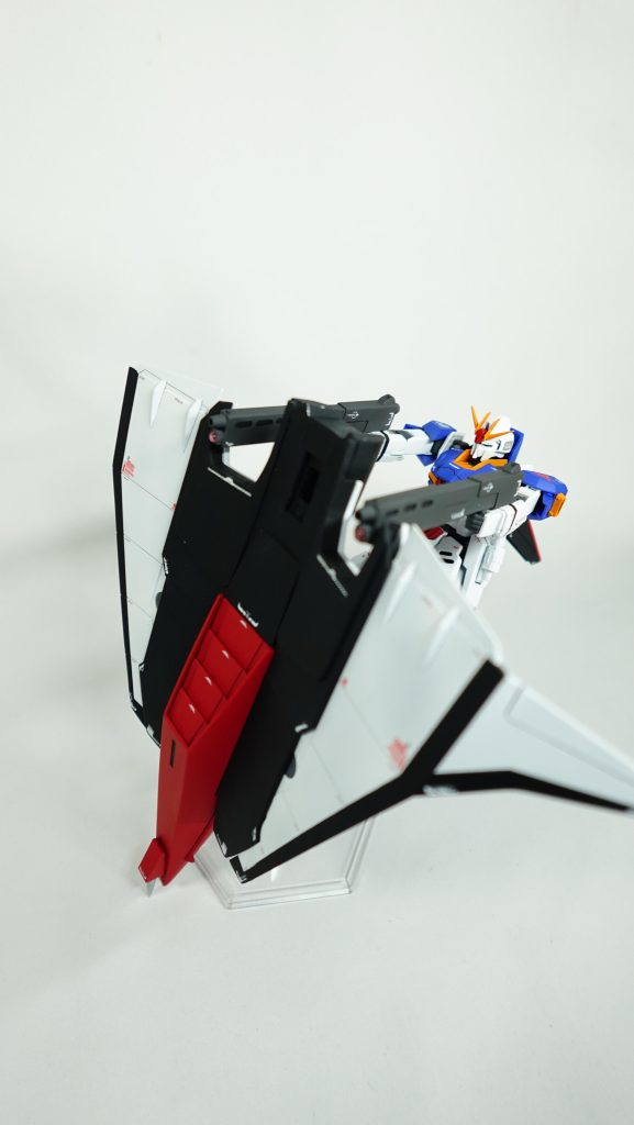 劇中でやっていたフライングユニットに隠れながらのダブルライフル撃ち。