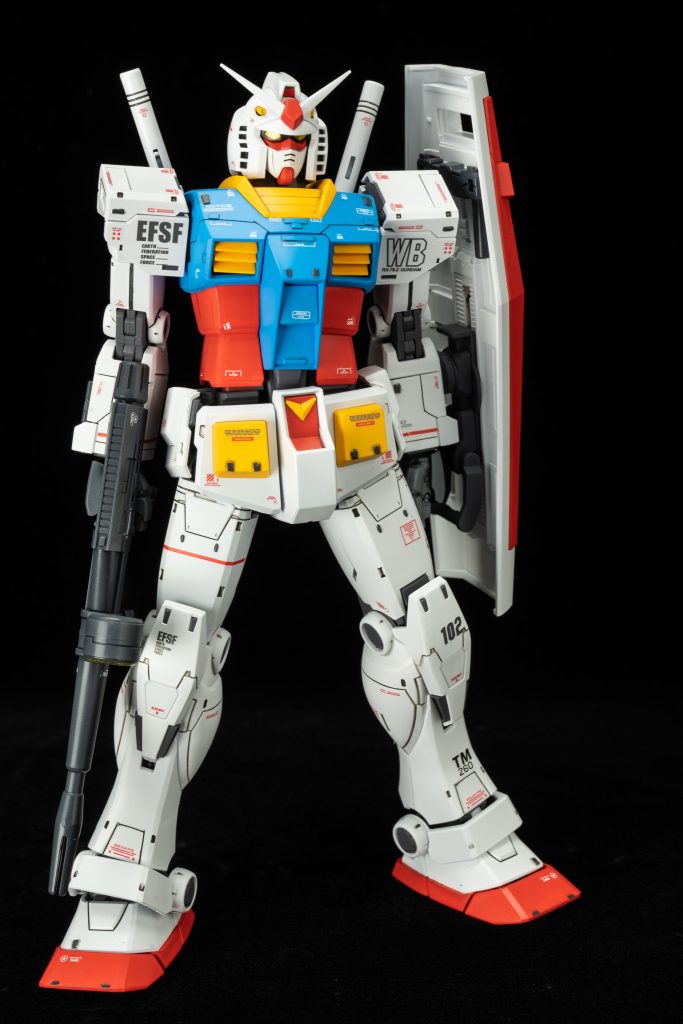 MG RX-78-2 ガンダム ver.2.0–3枚目/制作者：まるお